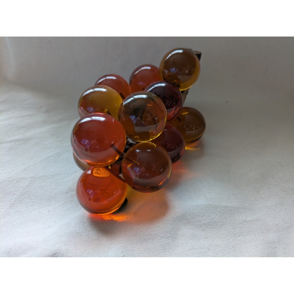Amber Lucite Acrylic‎ Grape Cluster Sculpture Driftwood MCM Retro Decor 9 Inch - Picture 3 of 7
